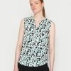 TOM TAILOR SLEEVELESS - Top - Offwhite Green Floral Design 1 TOM TAILOR SLEEVELESS - Top - Offwhite Green Floral Design -TOM TAILOR online store 0aa3e9eecce2471caebd6ab2859d495f