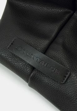 TOM TAILOR RUBIANA ZIP SHOPPER M - Tote Bag - Black 10 TOM TAILOR RUBIANA ZIP SHOPPER M - Tote Bag - Black -TOM TAILOR online store 0da9fe7da3a04d8bac004dea33cf9428