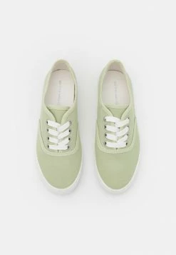 TOM TAILOR Trainers - Mint 13 TOM TAILOR Trainers - Mint -TOM TAILOR online store 11240a1315c048cbb52c912df8963c84