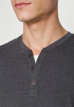 TOM TAILOR HENLEY CONTRAST - Long Sleeved Top - Anthracite 13 TOM TAILOR HENLEY CONTRAST - Long Sleeved Top - Anthracite -TOM TAILOR online store 1b6e12f672aa4509ab7116dfe0d53100