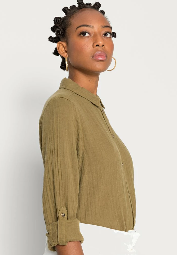 TOM TAILOR BLOUSE SOLID CRINKLE - Blouse - Strong Olive 7 TOM TAILOR BLOUSE SOLID CRINKLE - Blouse - Strong Olive - Image 5