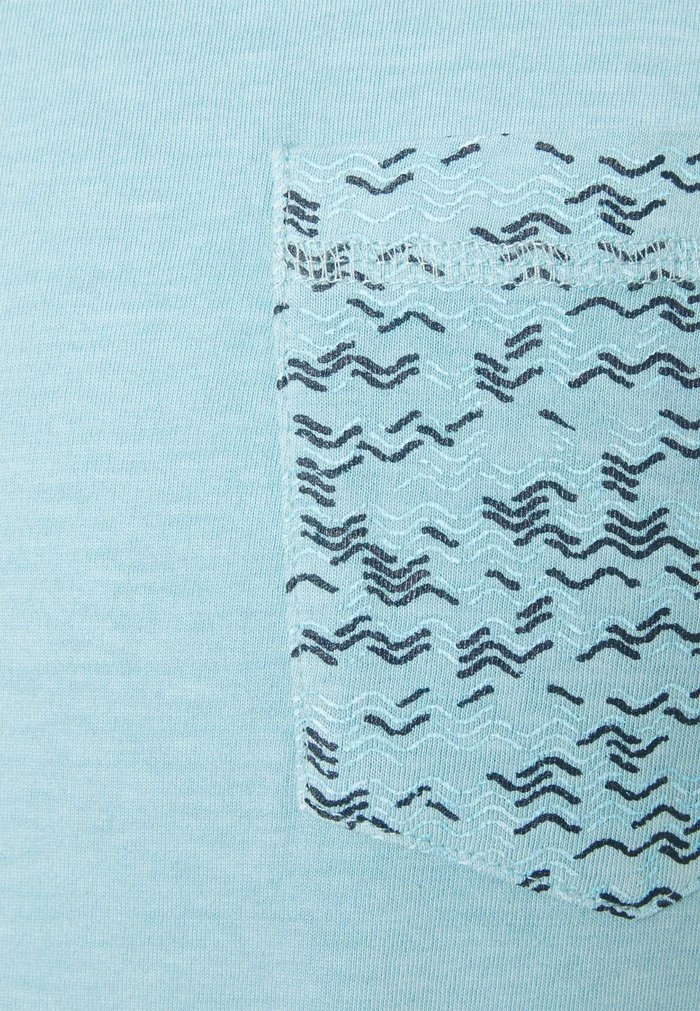 TOM TAILOR OVERDYED WITH POCKET - Print T-shirt - Calm Cloud Blue 7 TOM TAILOR OVERDYED WITH POCKET - Print T-shirt - Calm Cloud Blue - Image 5
