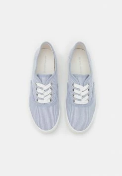 TOM TAILOR Trainers - Sky/silver -TOM TAILOR online store 2394a7bc154e4efcaff144855373f1fa