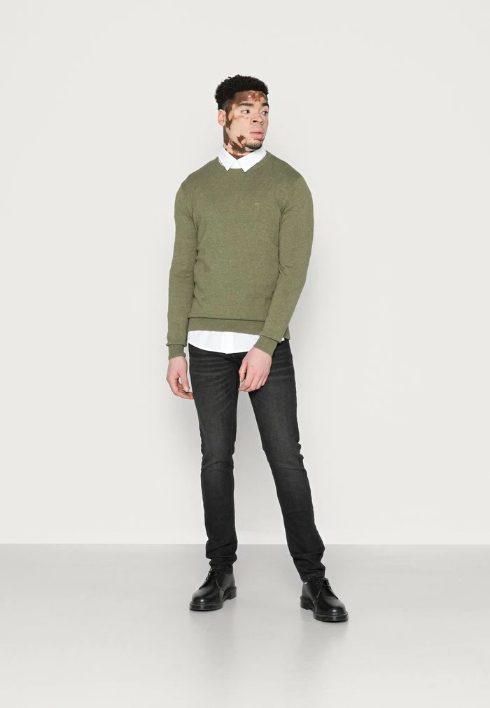 TOM TAILOR BASIC CREW NECK SWEATER - Jumper - Bleak Green Melange 4 TOM TAILOR BASIC CREW NECK SWEATER - Jumper - Bleak Green Melange - Image 2