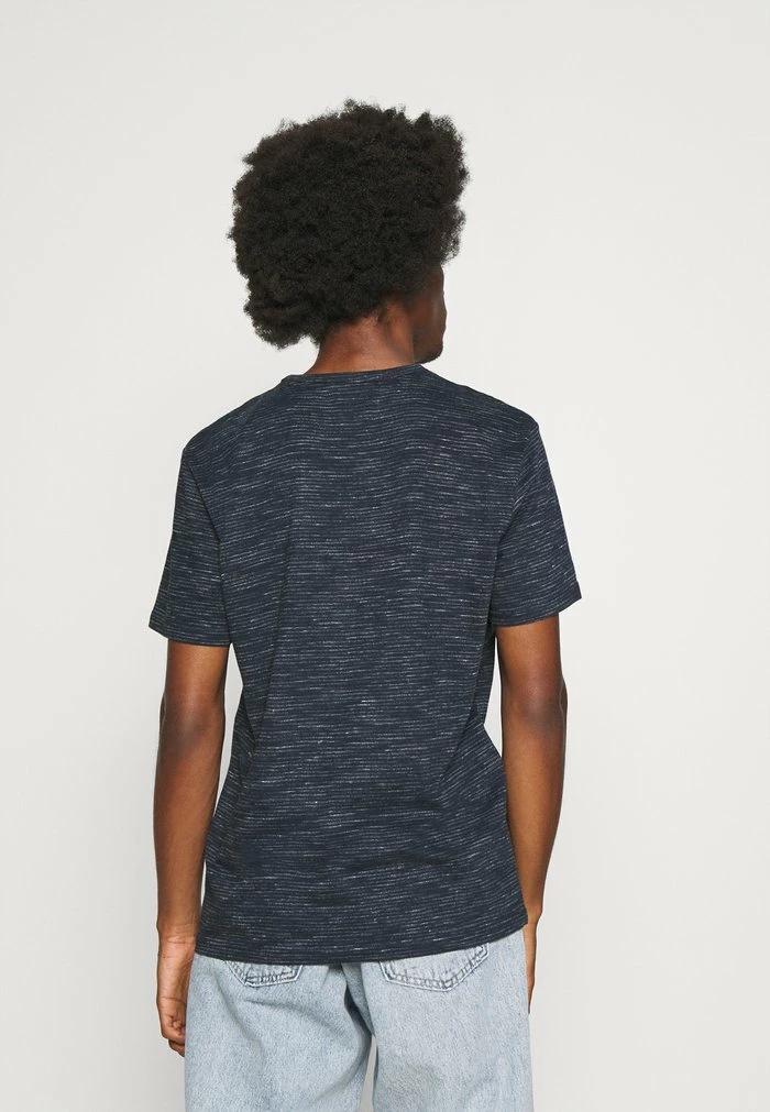 TOM TAILOR FINE STRIPED - Print T-shirt - Navy Offwhite Inject Stripe 5 TOM TAILOR FINE STRIPED - Print T-shirt - Navy Offwhite Inject Stripe - Image 3