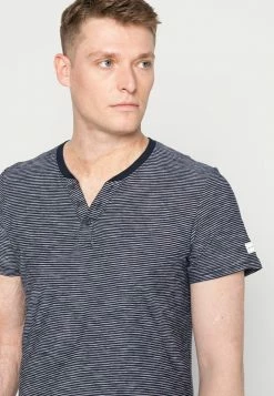 TOM TAILOR STRIPED SERAFINO - Print T-shirt - Navy 11 TOM TAILOR STRIPED SERAFINO - Print T-shirt - Navy -TOM TAILOR online store 2bb2b3af68a24f2e8207ad2a0478103f