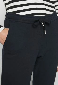 TOM TAILOR SPORTY PANTS - Tracksuit Bottoms - Sky Captain Blue 11 TOM TAILOR SPORTY PANTS - Tracksuit Bottoms - Sky Captain Blue -TOM TAILOR online store 2d5e5c0f9aea449888a9e4dc2b34cecb