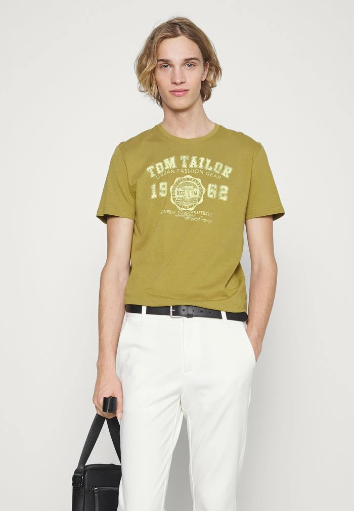 TOM TAILOR LOGO TEE - Print T-shirt - Wooden Moss Green 6 TOM TAILOR LOGO TEE - Print T-shirt - Wooden Moss Green - Image 4