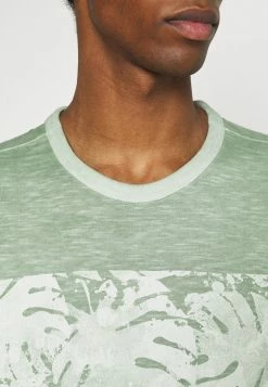 TOM TAILOR OVERDYED PANEL - Print T-shirt - Light Mint Green 13 TOM TAILOR OVERDYED PANEL - Print T-shirt - Light Mint Green -TOM TAILOR online store 3243ee3e441f4da0804638e5d4589347
