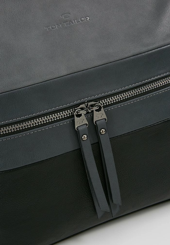 TOM TAILOR ELLEN HOBO - Across Body Bag - Black 9 TOM TAILOR ELLEN HOBO - Across Body Bag - Black - Image 7