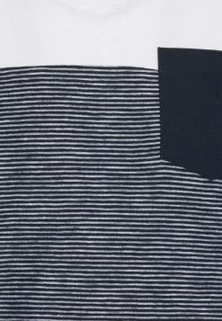 TOM TAILOR WITH CUTLINE - Print T-shirt - White 7 TOM TAILOR WITH CUTLINE - Print T-shirt - White -TOM TAILOR online store 52e0bc03666e44418b24c347b7b25fc6