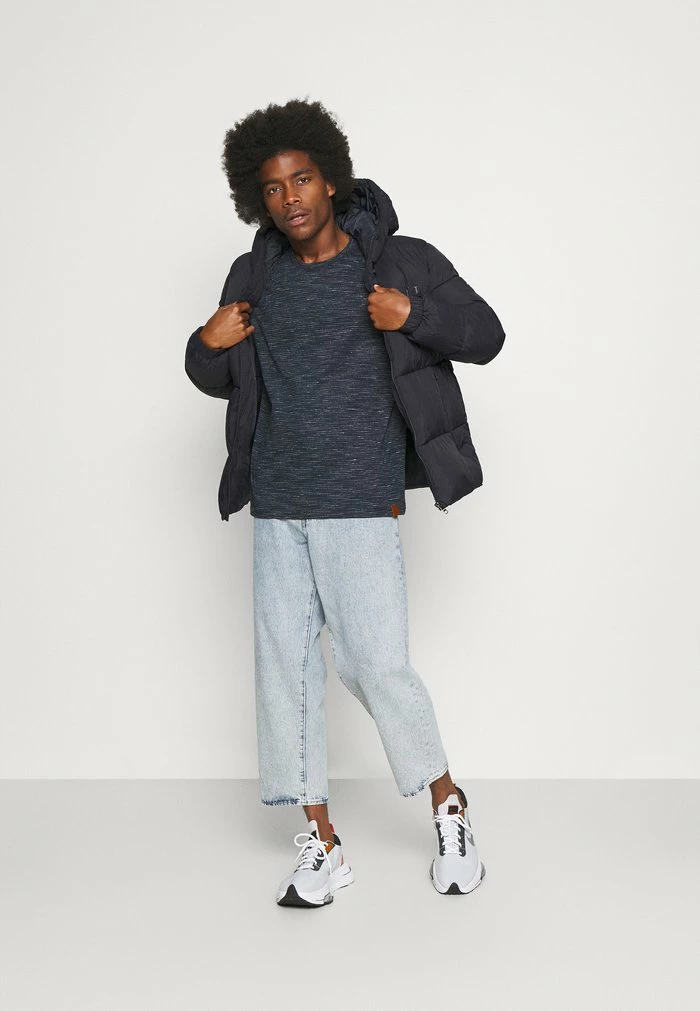 TOM TAILOR FINE STRIPED - Print T-shirt - Navy Offwhite Inject Stripe 4 TOM TAILOR FINE STRIPED - Print T-shirt - Navy Offwhite Inject Stripe - Image 2