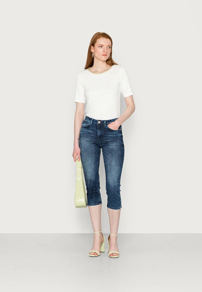 TOM TAILOR COLORED COLLAR - Basic T-shirt - Whisper White 4 TOM TAILOR COLORED COLLAR - Basic T-shirt - Whisper White - Image 2