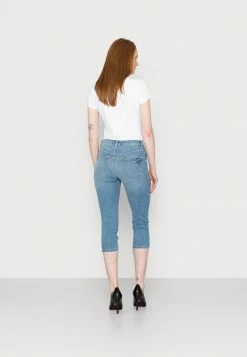 TOM TAILOR KATE CAPRI - Denim Shorts - Light Stone Wash Denim 9 TOM TAILOR KATE CAPRI - Denim Shorts - Light Stone Wash Denim -TOM TAILOR online store 67c7e95d519146e5b001f1660ae6ebff