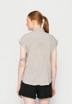 TOM TAILOR BLOUSE STRIPED STRUCTURE - Blouse - Green Thin Stripes 9 TOM TAILOR BLOUSE STRIPED STRUCTURE - Blouse - Green Thin Stripes -TOM TAILOR online store 6a09cee56bf94aa3940a9fc41b908ef5