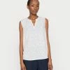 TOM TAILOR SLEEVELESS - Blouse - Offwhite Small Leaf Design 2 TOM TAILOR SLEEVELESS - Blouse - Offwhite Small Leaf Design -TOM TAILOR online store 6b47c499e2764b8f91ea0a7b347f83da