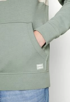 TOM TAILOR CUTLINE HOODIE - Hoodie - Soft Butter Cream 13 TOM TAILOR CUTLINE HOODIE - Hoodie - Soft Butter Cream -TOM TAILOR online store 6f90f96834d64a2fab4c6f9e63c5b18d