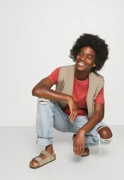 TOM TAILOR FINE STRIPED - Print T-shirt - Chili Red Inject -TOM TAILOR online store 720004c01be1499fa41e6167888ac2fb