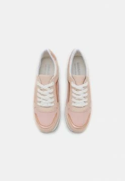 TOM TAILOR Trainers - Rose 13 TOM TAILOR Trainers - Rose -TOM TAILOR online store 830cda0b8b6e4c5b9e0fb63e73b640a2