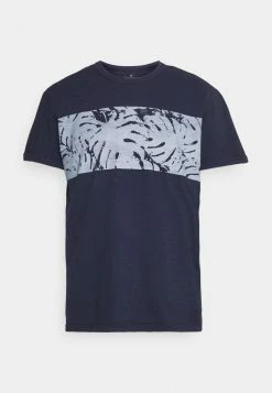 TOM TAILOR OVERDYED PANEL - Print T-shirt - Sailor Blue 10 TOM TAILOR OVERDYED PANEL - Print T-shirt - Sailor Blue -TOM TAILOR online store 83210755eda44ba2a2b27ee69ce4d9d1