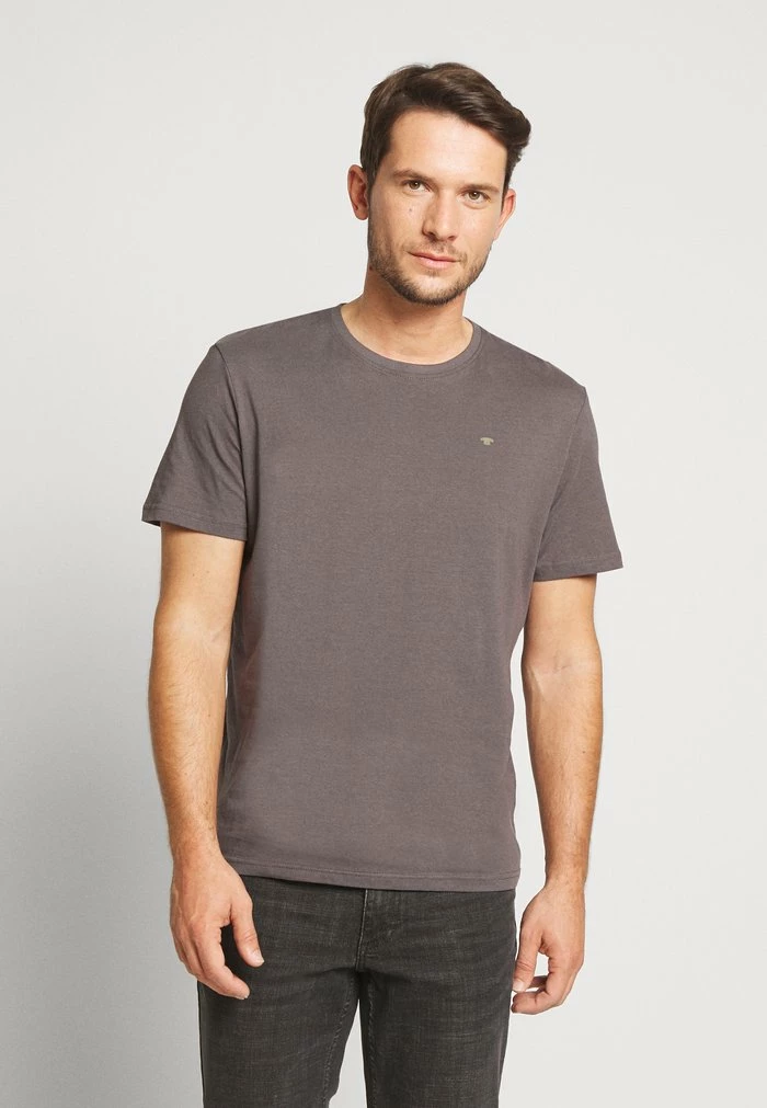 TOM TAILOR BASIC T-SHIRT 3 PACK - Print T-shirt - Black 8 TOM TAILOR BASIC T-SHIRT 3 PACK - Print T-shirt - Black - Image 6