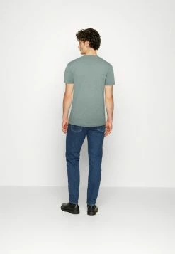 TOM TAILOR GRINDLE CREWNECK - Basic T-shirt - Smoke Green Grindle -TOM TAILOR online store 9ecd47b7daad4a52a30dcc1869af30a6