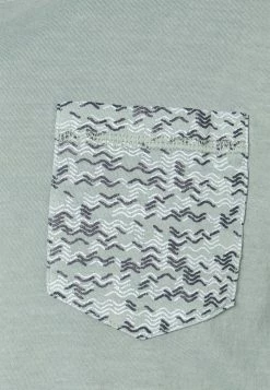 TOM TAILOR OVERDYED WITH POCKET - Print T-shirt - Dark Smoke Green 11 TOM TAILOR OVERDYED WITH POCKET - Print T-shirt - Dark Smoke Green -TOM TAILOR online store a4286e87b373404186cdbc27b838240b