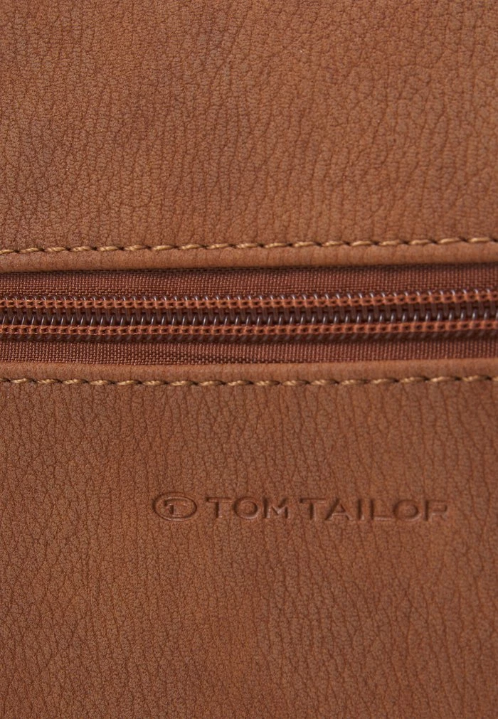 TOM TAILOR CAIA ZIP - Tote Bag - Cognac 7 TOM TAILOR CAIA ZIP - Tote Bag - Cognac - Image 5