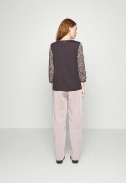 TOM TAILOR FABRIC MIX - Long Sleeved Top - Anthracite 9 TOM TAILOR FABRIC MIX - Long Sleeved Top - Anthracite -TOM TAILOR online store a8dccf16c8604c91abbb3de9248873b9