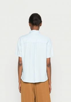 TOM TAILOR BLOUSE - Button-down Blouse - Blue Denim 9 TOM TAILOR BLOUSE - Button-down Blouse - Blue Denim -TOM TAILOR online store ab3fcc3bb6d9464e949732a84dc417e0