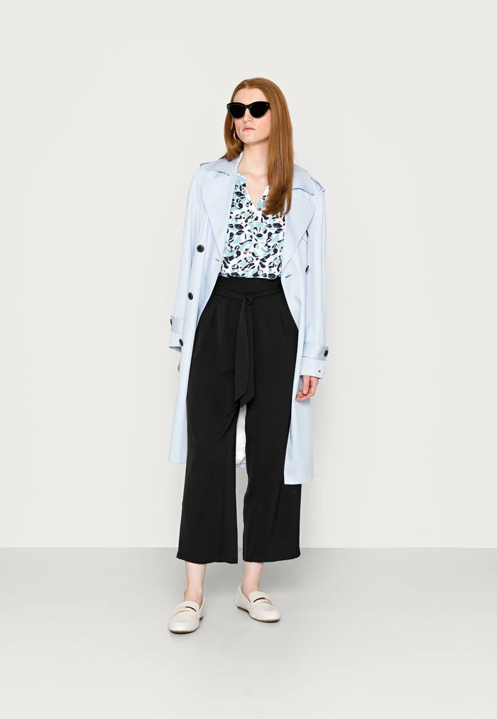 TOM TAILOR SLEEVELESS - Top - Offwhite/blue 4 TOM TAILOR SLEEVELESS - Top - Offwhite/blue - Image 2