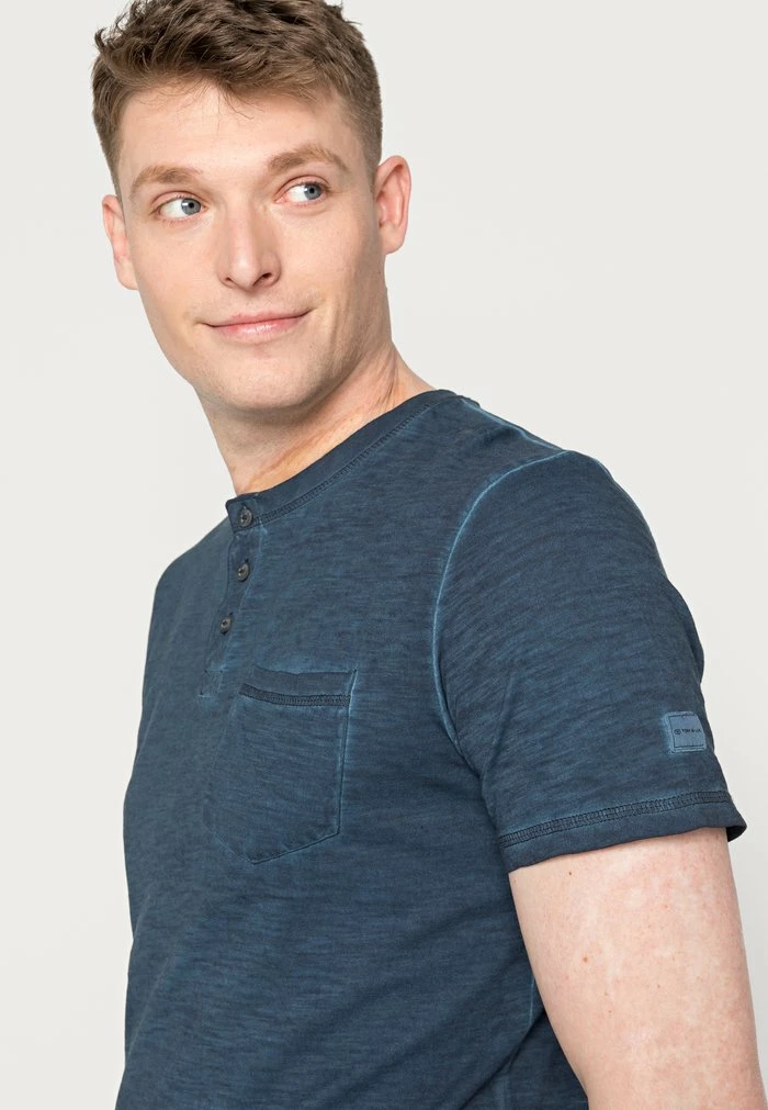 TOM TAILOR WASEHD HENLEY WITH POCKET - Basic T-shirt - Sky Captain Blue 7 TOM TAILOR WASEHD HENLEY WITH POCKET - Basic T-shirt - Sky Captain Blue - Image 5