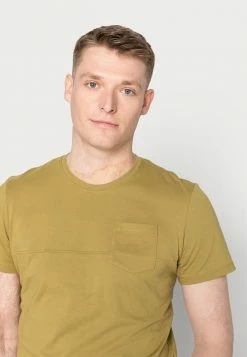 TOM TAILOR COOLMAX - Basic T-shirt - Wooden Moss Green -TOM TAILOR online store c0a0a303b16a4ae39ab84fc3a492e0e9