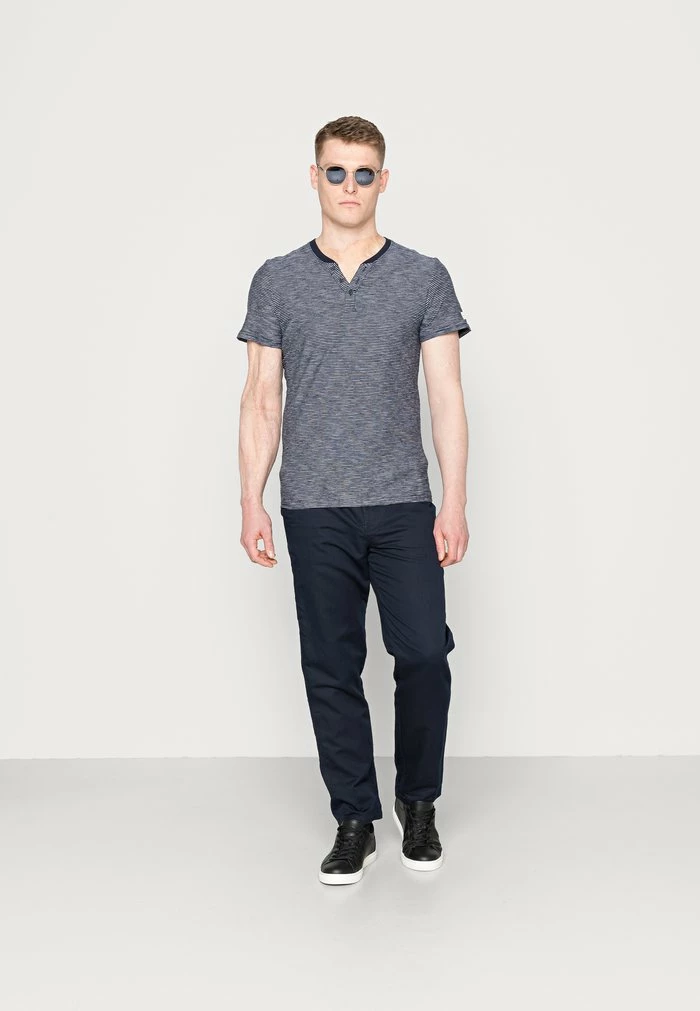 TOM TAILOR STRIPED SERAFINO - Print T-shirt - Navy 4 TOM TAILOR STRIPED SERAFINO - Print T-shirt - Navy - Image 2