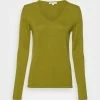 TOM TAILOR BASIC V NECK - Jumper - Moderated Green 2 TOM TAILOR BASIC V NECK - Jumper - Moderated Green -TOM TAILOR online store c3920cc32ddf42da97b45bed0f13f01c