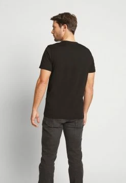 TOM TAILOR BASIC T-SHIRT 3 PACK - Print T-shirt - Black 12 TOM TAILOR BASIC T-SHIRT 3 PACK - Print T-shirt - Black -TOM TAILOR online store cb1fdef3f3da41c2b61b321889f2c68b