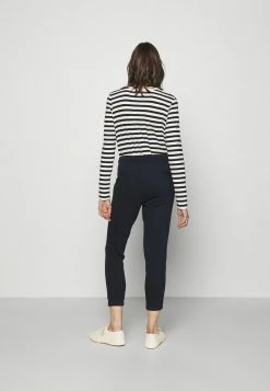 TOM TAILOR SPORTY PANTS - Tracksuit Bottoms - Sky Captain Blue 10 TOM TAILOR SPORTY PANTS - Tracksuit Bottoms - Sky Captain Blue -TOM TAILOR online store cbc55b794121415094e15ec59e3251a2