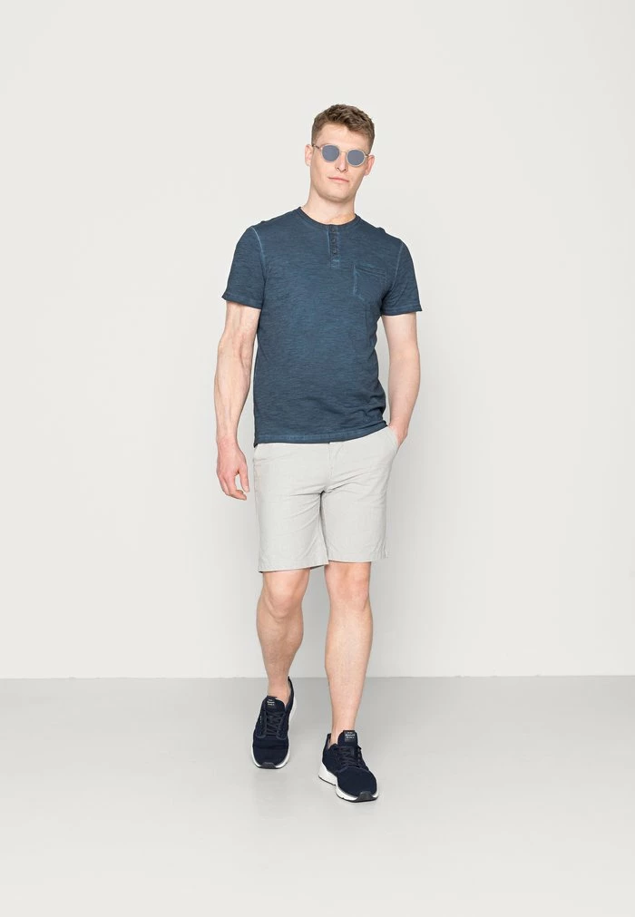 TOM TAILOR WASEHD HENLEY WITH POCKET - Basic T-shirt - Sky Captain Blue 4 TOM TAILOR WASEHD HENLEY WITH POCKET - Basic T-shirt - Sky Captain Blue - Image 2
