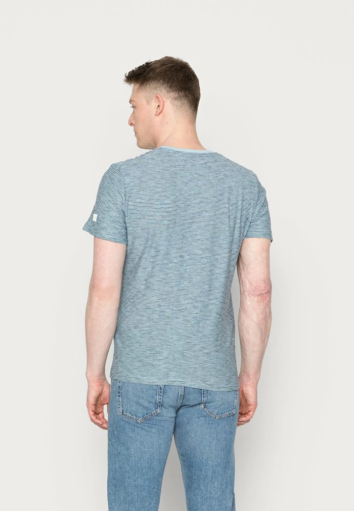TOM TAILOR STRIPED SERAFINO - Print T-shirt - Calm Cloud Navy 5 TOM TAILOR STRIPED SERAFINO - Print T-shirt - Calm Cloud Navy - Image 3