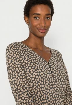 TOM TAILOR HENLEY - Blouse - Anthracite 11 TOM TAILOR HENLEY - Blouse - Anthracite -TOM TAILOR online store ee2bbf7deb8a4a4697df0c1a9dc8f662