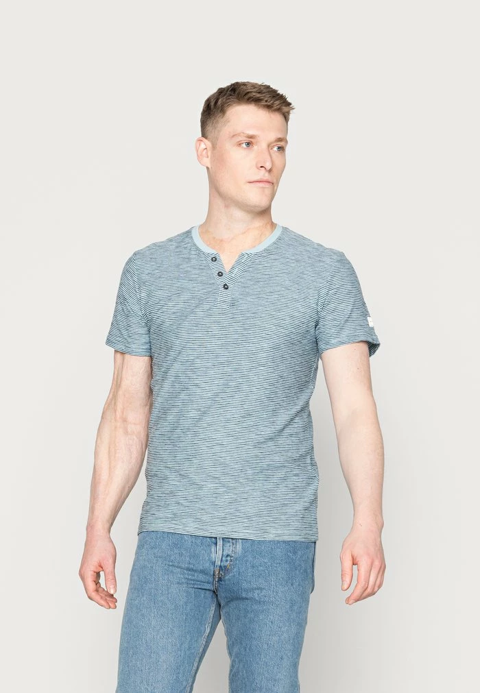 TOM TAILOR STRIPED SERAFINO - Print T-shirt - Calm Cloud Navy 3 TOM TAILOR STRIPED SERAFINO - Print T-shirt - Calm Cloud Navy