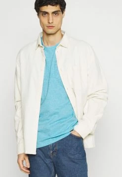 TOM TAILOR FINELINER WITH POCKET - Basic T-shirt - Teal 13 TOM TAILOR FINELINER WITH POCKET - Basic T-shirt - Teal -TOM TAILOR online store f38c9adff674410086a64d4bad221e97